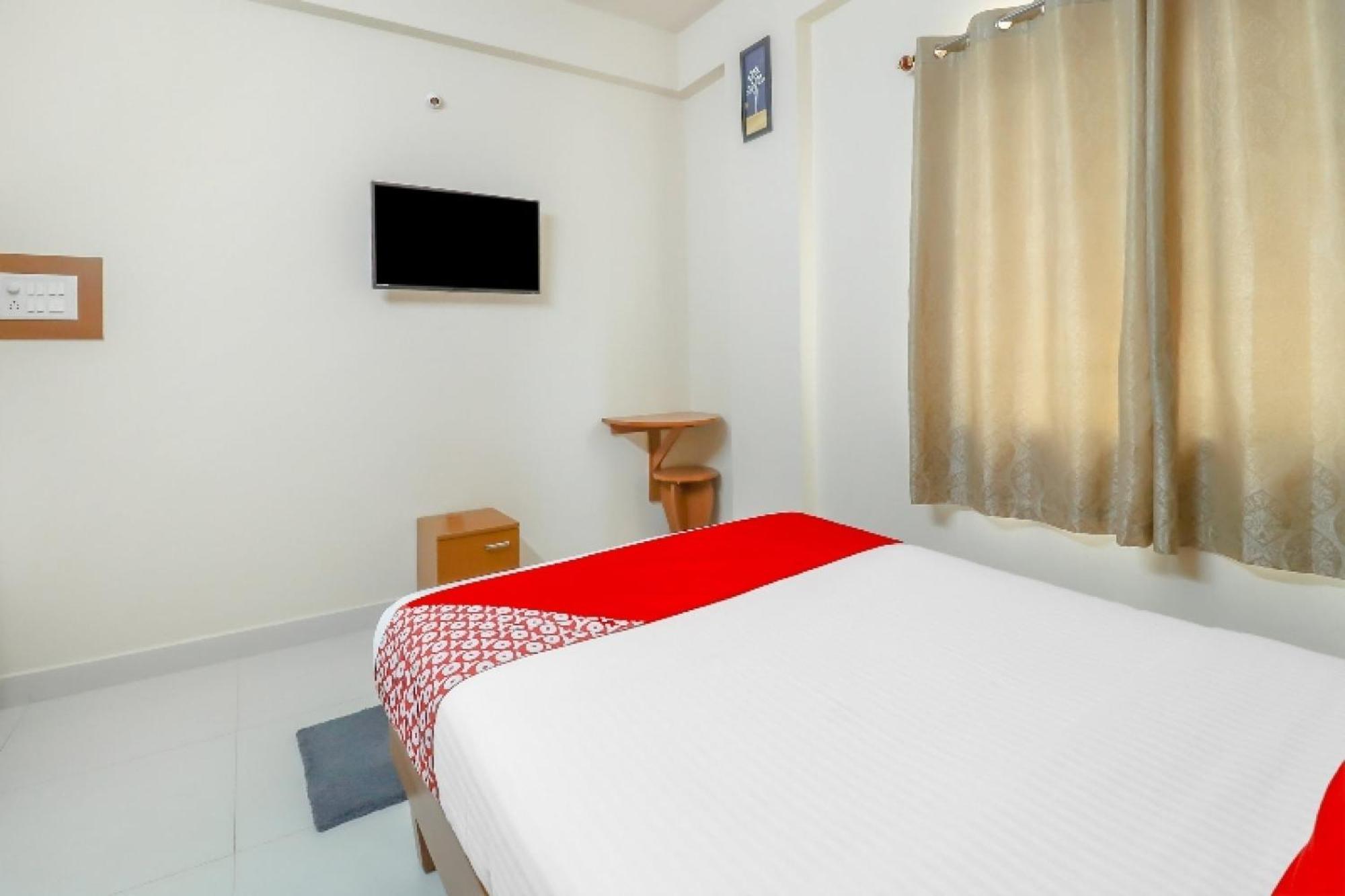 Hotel O The Host Бангалор Екстериор снимка
